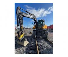 Экскаватор на комбинированном ходу